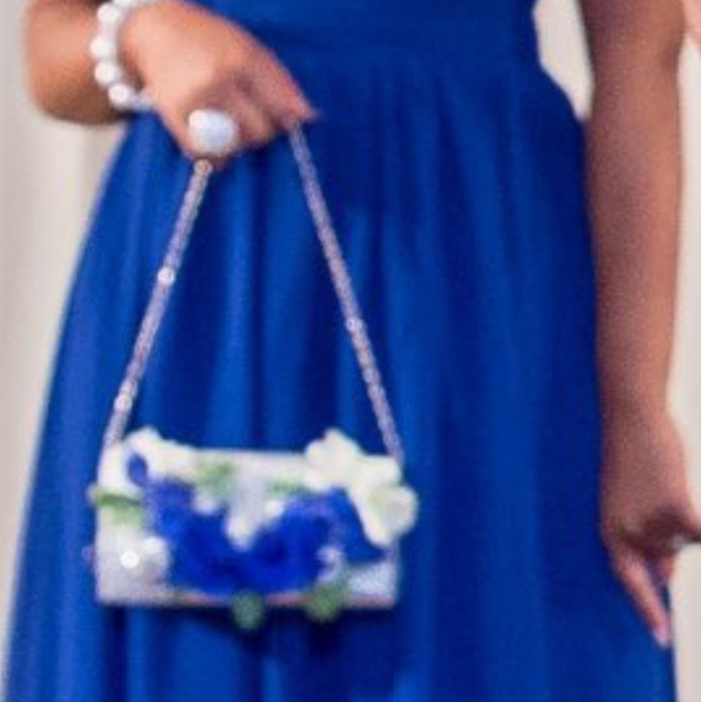 Dress - Picture 2 of 5